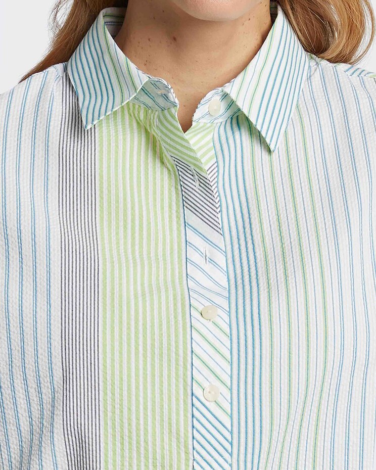Therese Thin Varigated Seersucker Stripe 3/4 Sleeve Popover Shirt image number 4