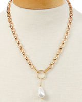 Baroque Pearl Necklace thumbnail number 1