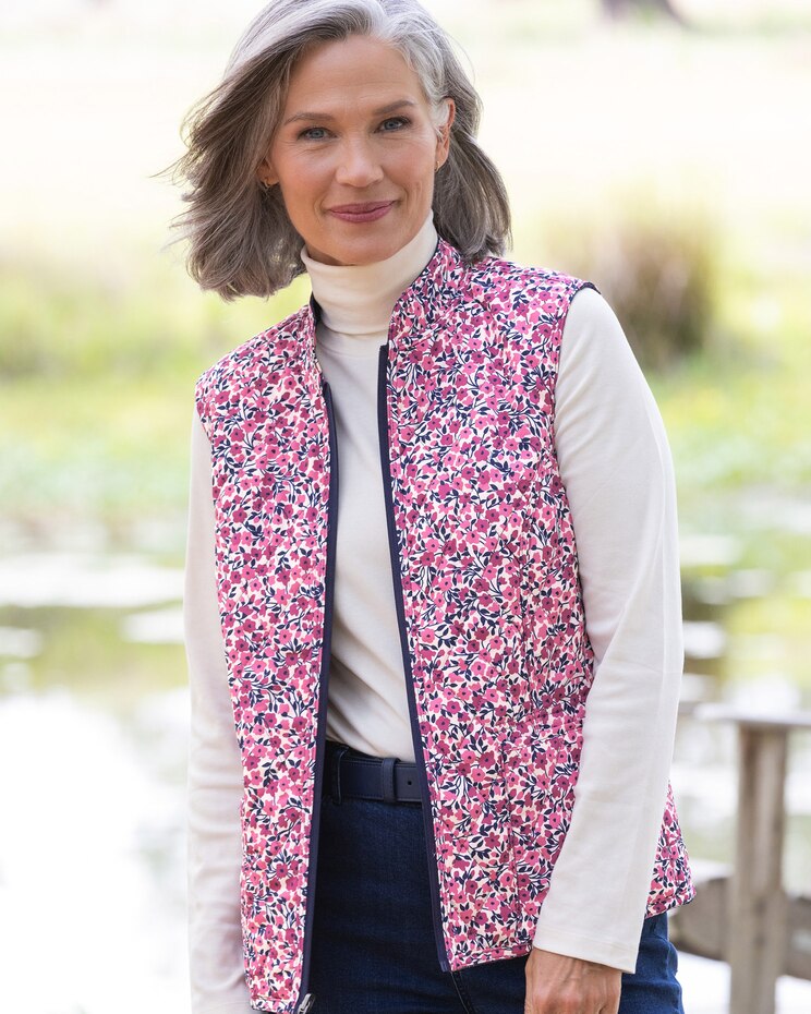 Limited-Edition Floral Plaid Reversible Quilted Vest image number 3