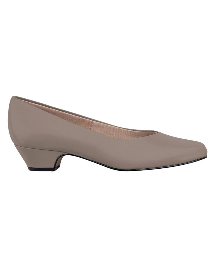 “Angel II” by Soft Style®, a Hush Puppies® Company image number 1