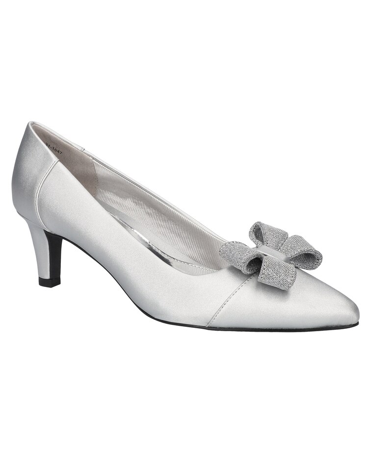 Easy Street® Devanna Pumps image number 1