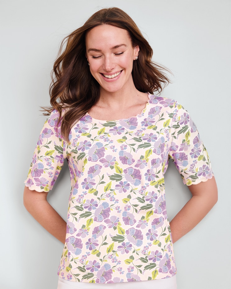 Prima™ Cotton Poppy-Print Scalloped Tee  image number 1