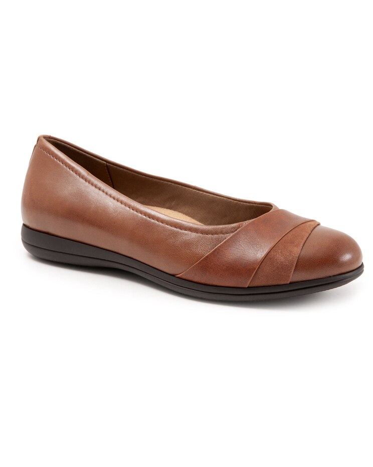 Danni Flat By Trotters image number 1