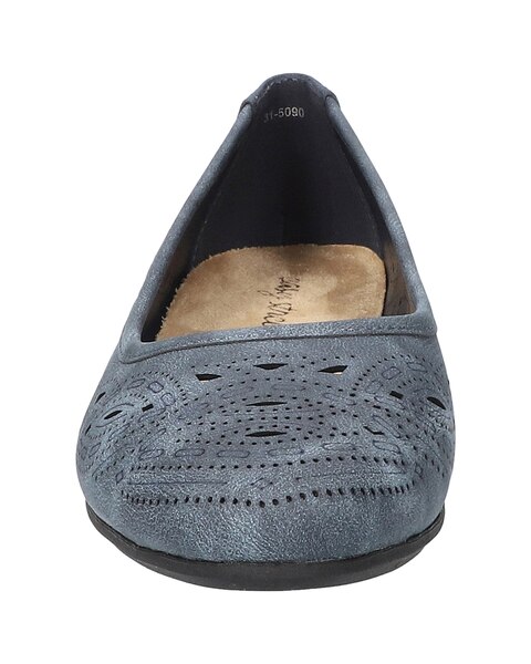 Easy Street® Jackie Ballet Flats