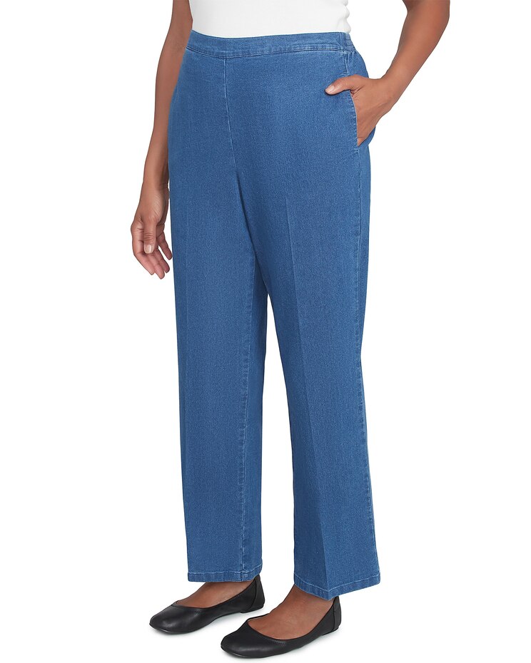 Alfred Dunner® Lake Victoria Classic Average Denim Pant with Functional Pockets image number 3