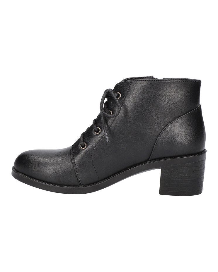 Easy Street Becker Ankle Boots image number 2