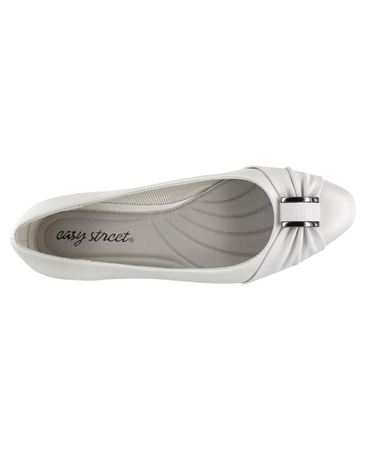Easy Street Eloise Pumps image number 5