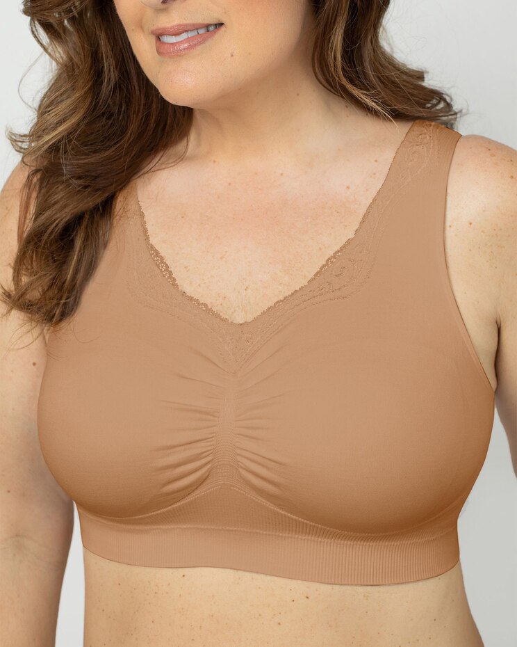 Seamless Leisure Bra image number 1