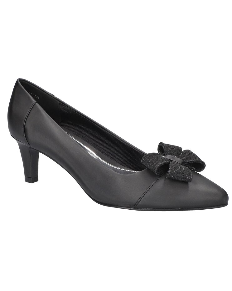 Easy Street® Devanna Pumps image number 1