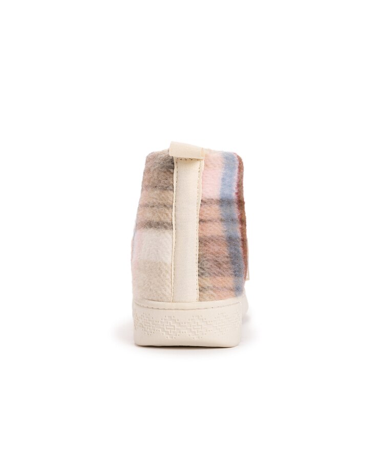 MUK LUKS® Women's Avery Slippers image number 3