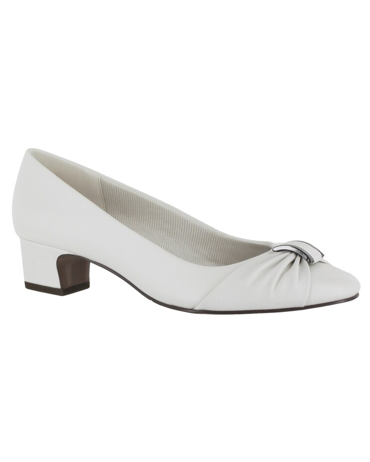 Easy Street Eloise Pumps image number 1