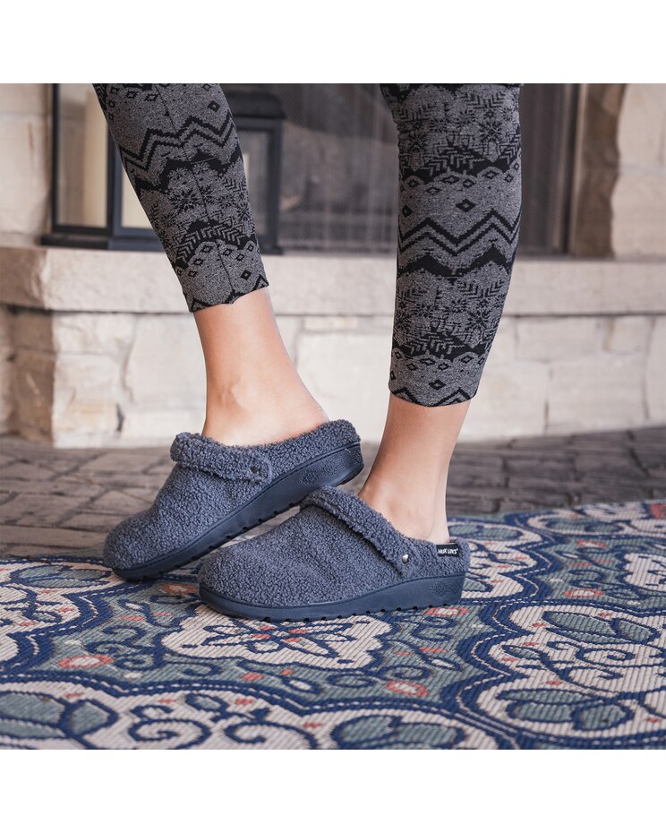 MUK LUKS Quianna Clog Slippers image number 6