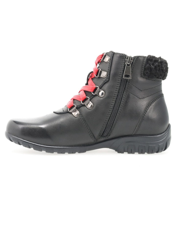Propet Women's Dasher Leather Ankle Boots image number 2