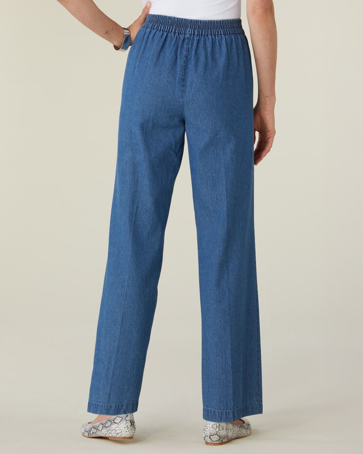 Everyday Relaxed Denim Jeans image number 2