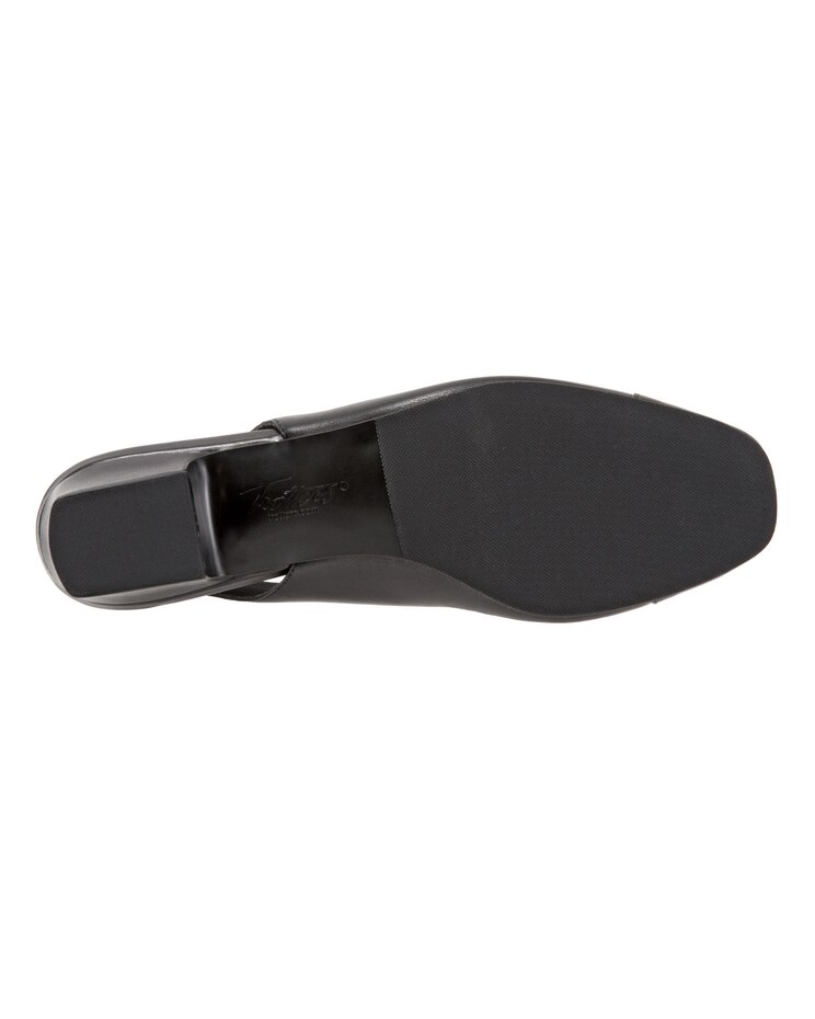 Dea Pump By Trotters image number 4